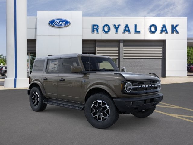 2026 Ford Bronco Outer Banks