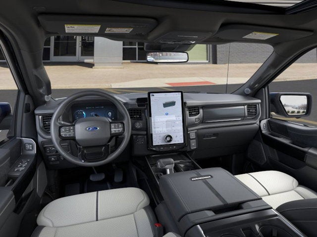 2025 Ford F-150 Lightning Platinum