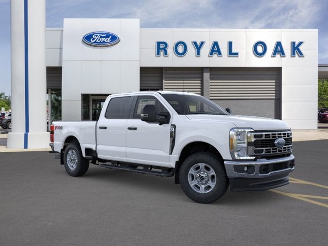 2026 Ford Super Duty F-350 SRW XLT