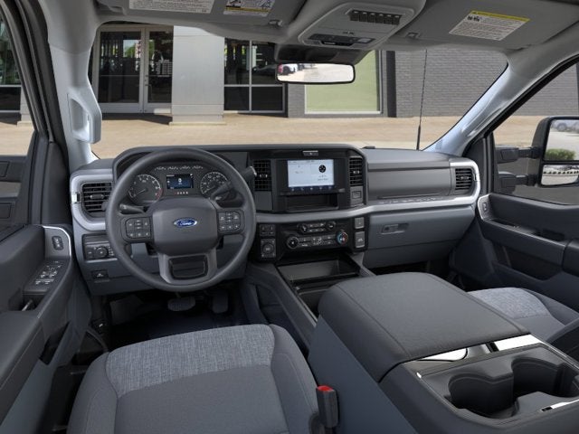 2026 Ford Super Duty F-350 SRW XLT