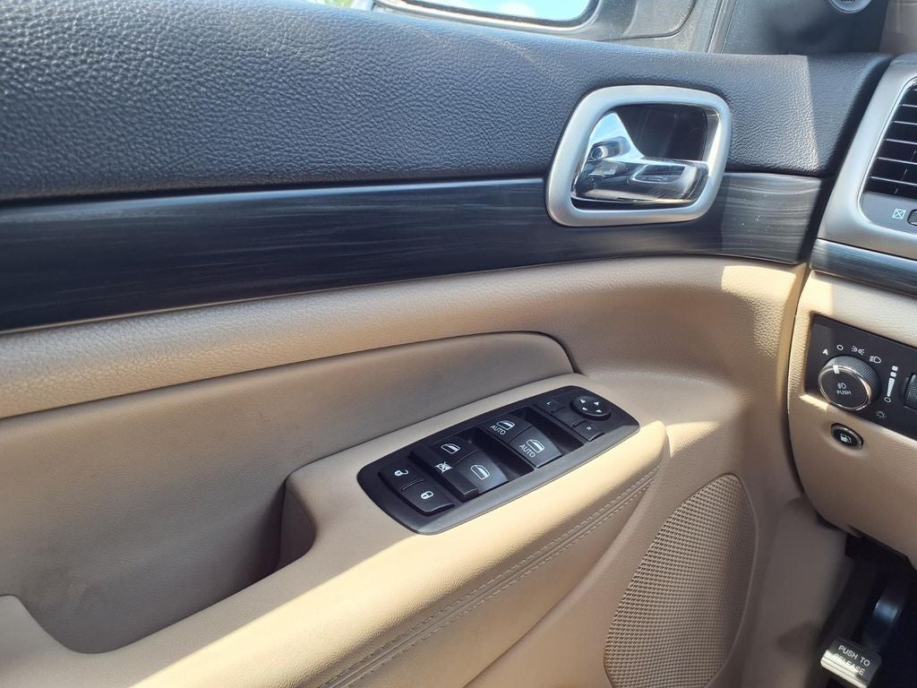 2019 Jeep Grand Cherokee Laredo E