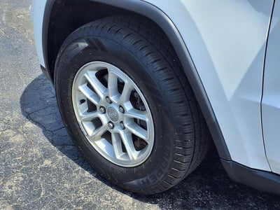 2019 Jeep Grand Cherokee Laredo E
