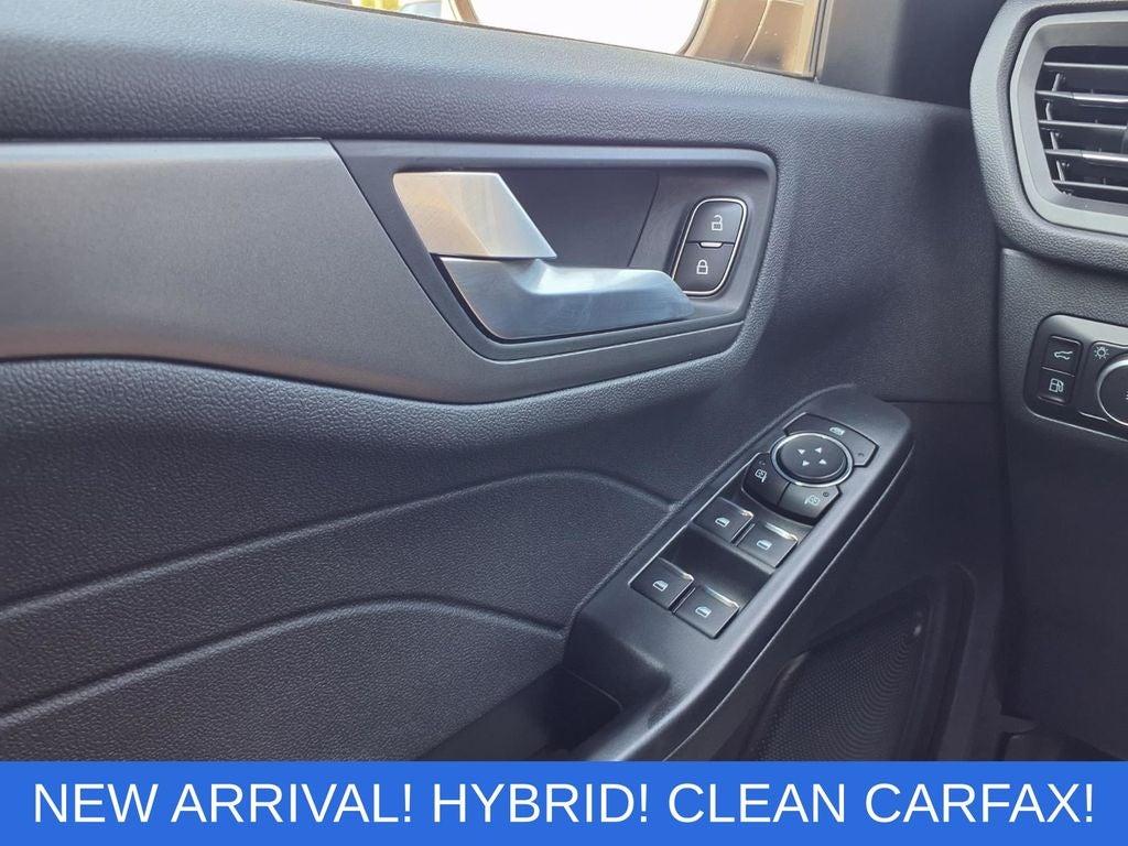 2024 Ford Escape Plug-In Hybrid Base