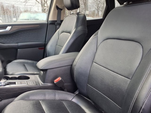 2020 Ford Escape Titanium Hybrid