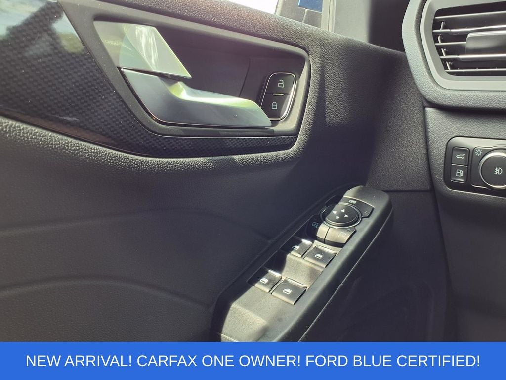 2023 Ford Escape Hybrid ST-Line Select