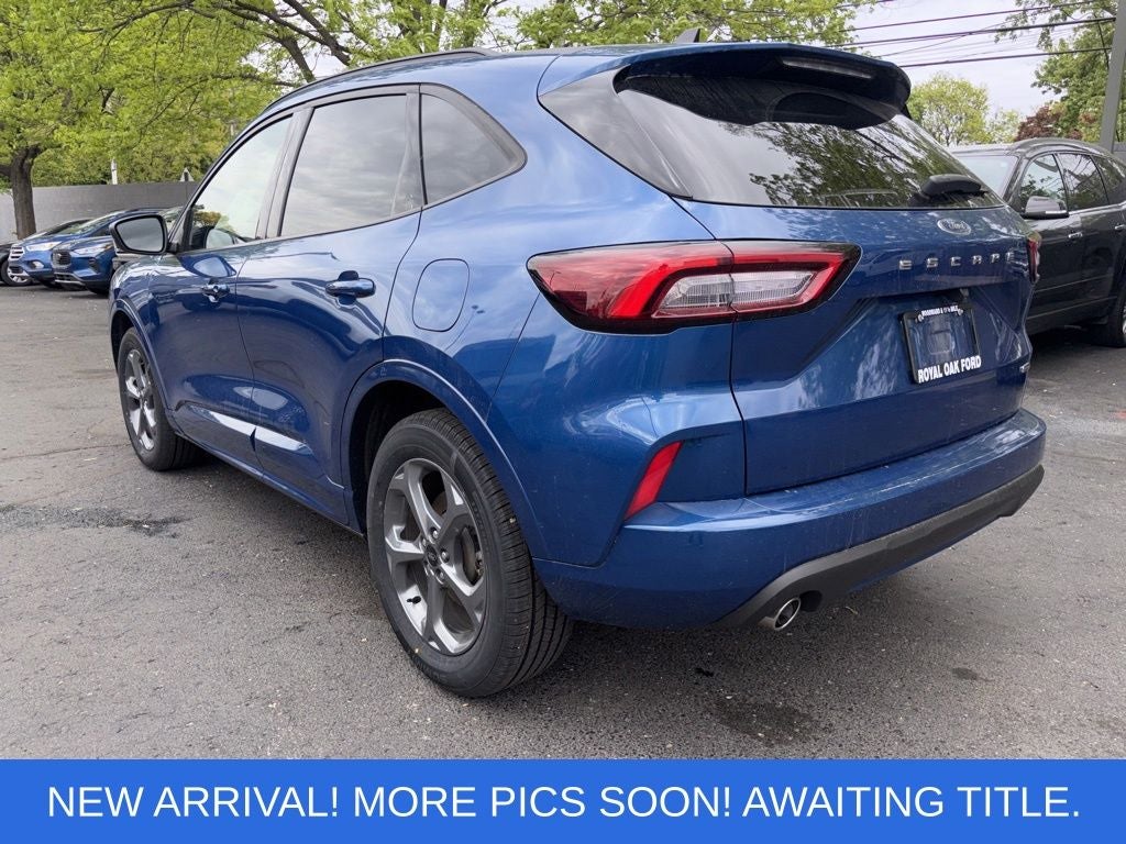 2023 Ford Escape Hybrid ST-Line Select