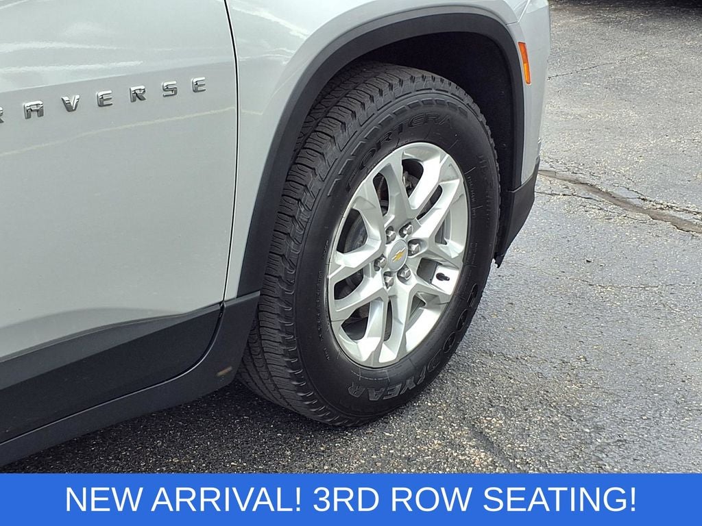 2022 Chevrolet Traverse LS