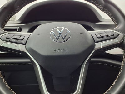 2025 Volkswagen Atlas Cross Sport 2.0T SE w/Technology