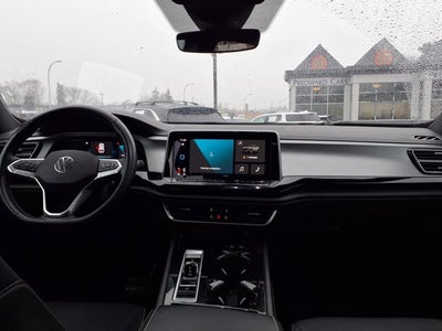 2025 Volkswagen Atlas Cross Sport 2.0T SE w/Technology