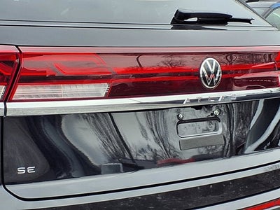 2025 Volkswagen Atlas Cross Sport 2.0T SE w/Technology