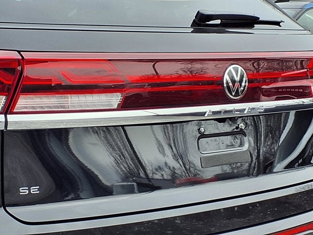 2025 Volkswagen Atlas Cross Sport 2.0T SE w/Technology