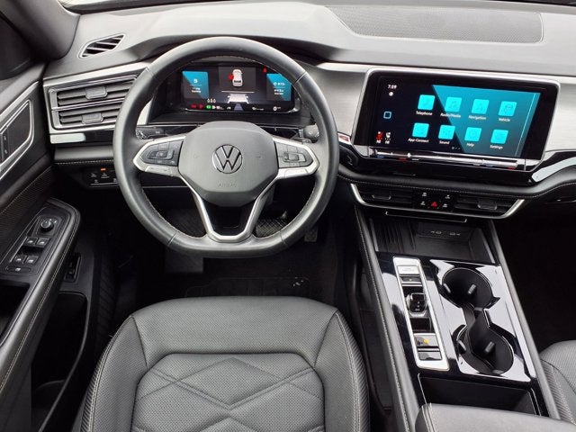 2025 Volkswagen Atlas Cross Sport 2.0T SE w/Technology