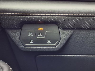 2025 Volkswagen Atlas Cross Sport 2.0T SE w/Technology