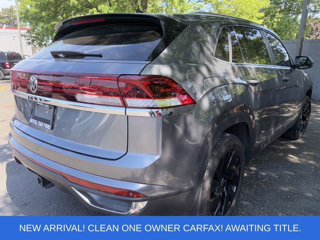 2024 Volkswagen Atlas Cross Sport 2.0T SE w/Technology