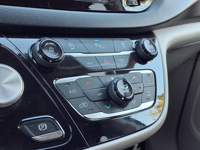 2020 Chrysler Pacifica Touring L Plus