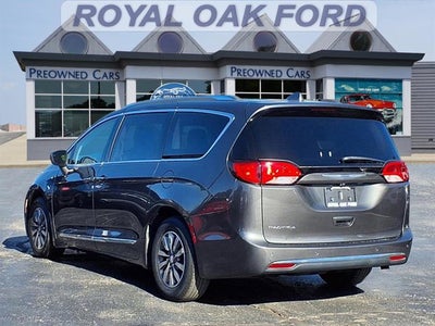 2020 Chrysler Pacifica Touring L Plus