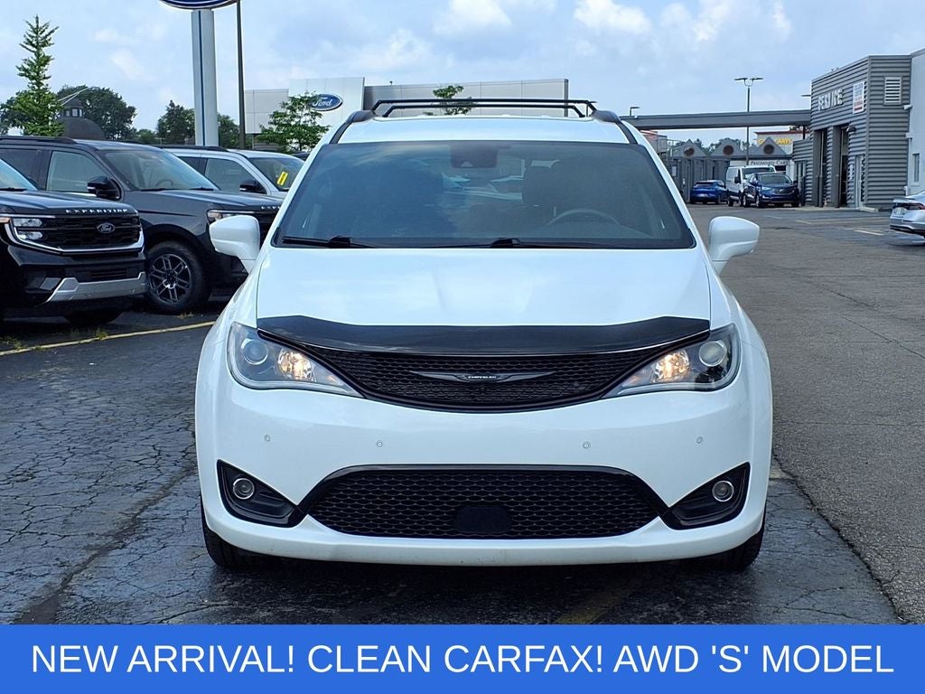 2020 Chrysler Pacifica Launch Edition