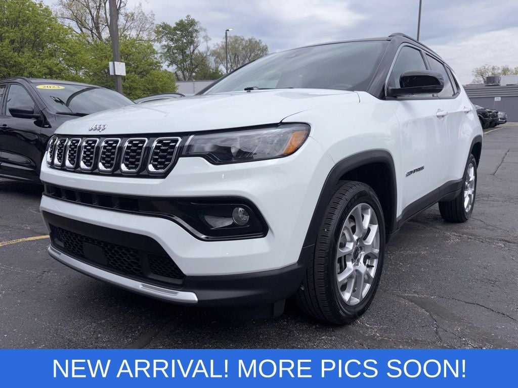 2025 Jeep Compass Limited 4X4's photo