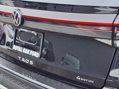 2025 Volkswagen Taos 1.5T SE