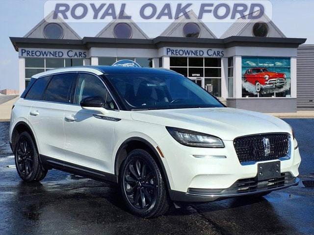 2022 Lincoln Corsair Base