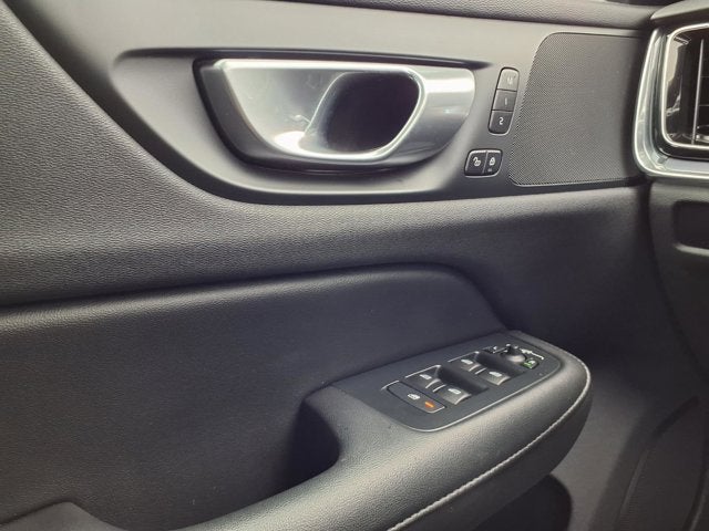 2024 Volvo S60 B5 Core Dark Theme