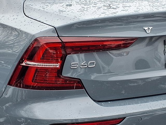 2024 Volvo S60 B5 Core Dark Theme