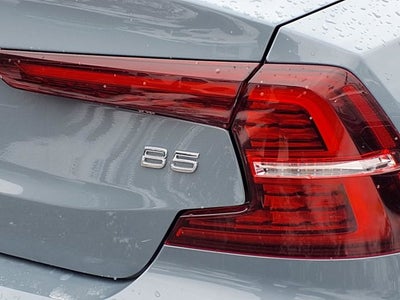 2024 Volvo S60 B5 Core Dark Theme