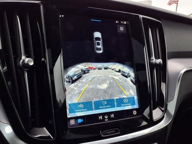 2024 Volvo S60 B5 Core Dark Theme