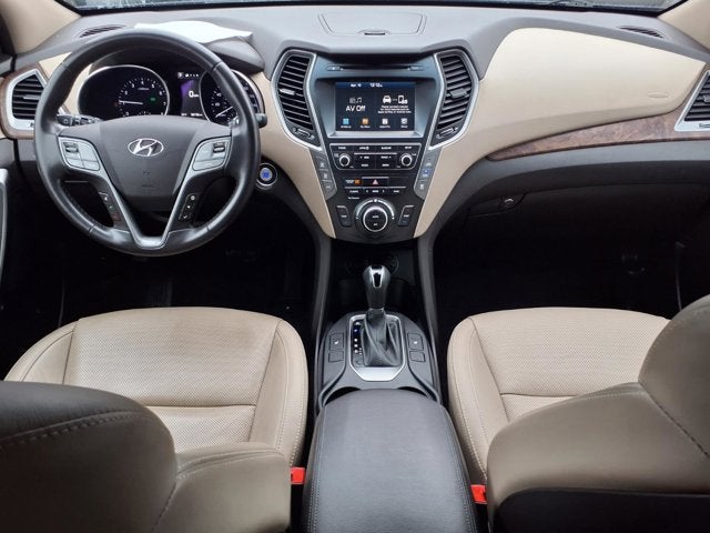 2017 Hyundai Santa Fe SE