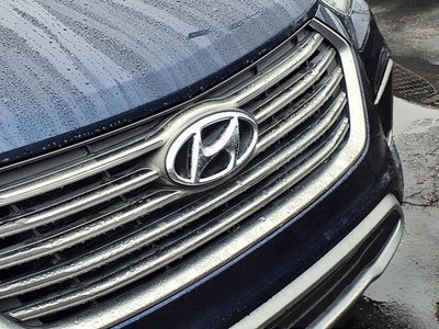 2017 Hyundai Santa Fe SE