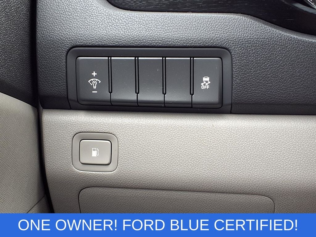 2018 Kia Sedona L