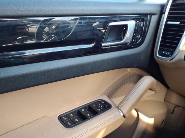 2021 Porsche Cayenne Coupe Base