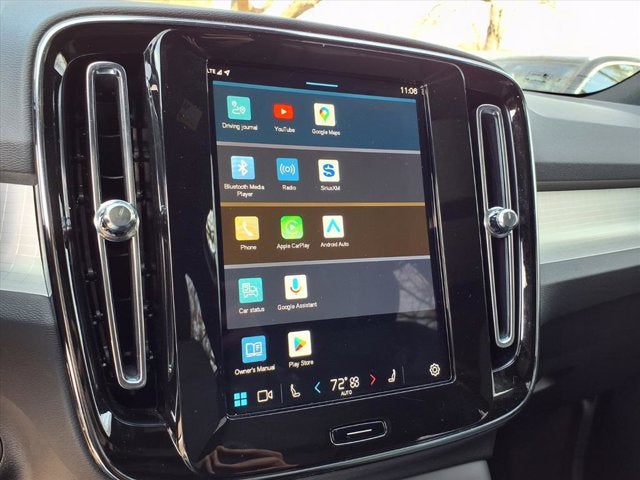 2024 Volvo XC40 B5 Core