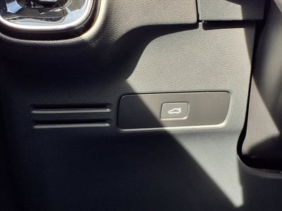 2024 Volvo XC40 B5 Core