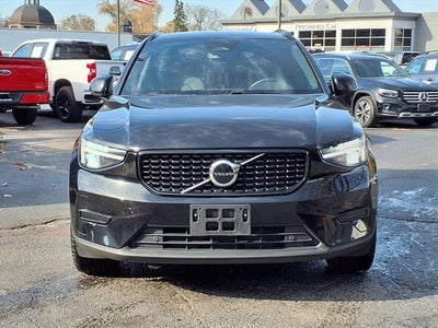 2024 Volvo XC40 B5 Core