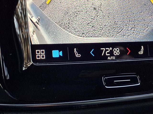 2024 Volvo XC40 B5 Core