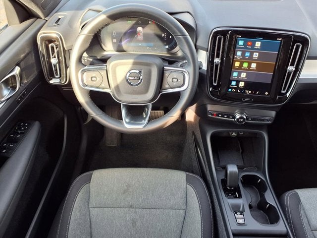 2024 Volvo XC40 B5 Core