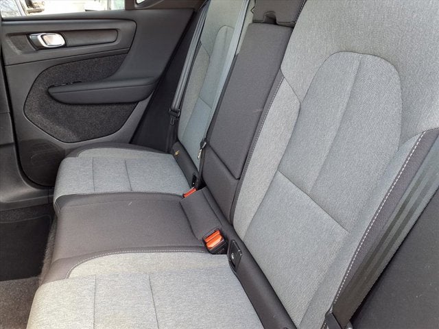 2024 Volvo XC40 B5 Core