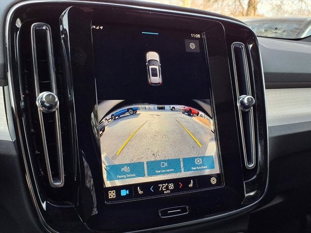 2024 Volvo XC40 B5 Core