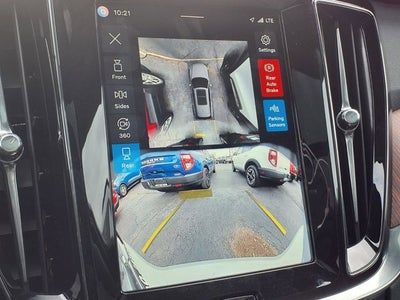 2025 Volvo V60 Cross Country B5 Plus