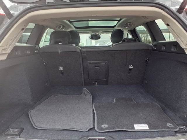 2025 Volvo V60 Cross Country B5 Plus