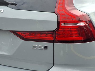 2025 Volvo V60 Cross Country B5 Plus